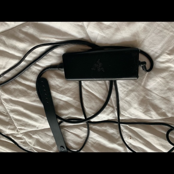 RAZOR LAPTOP - Picture 5 of 7